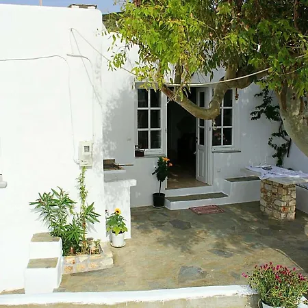 Country house Paros Pounta Sea View